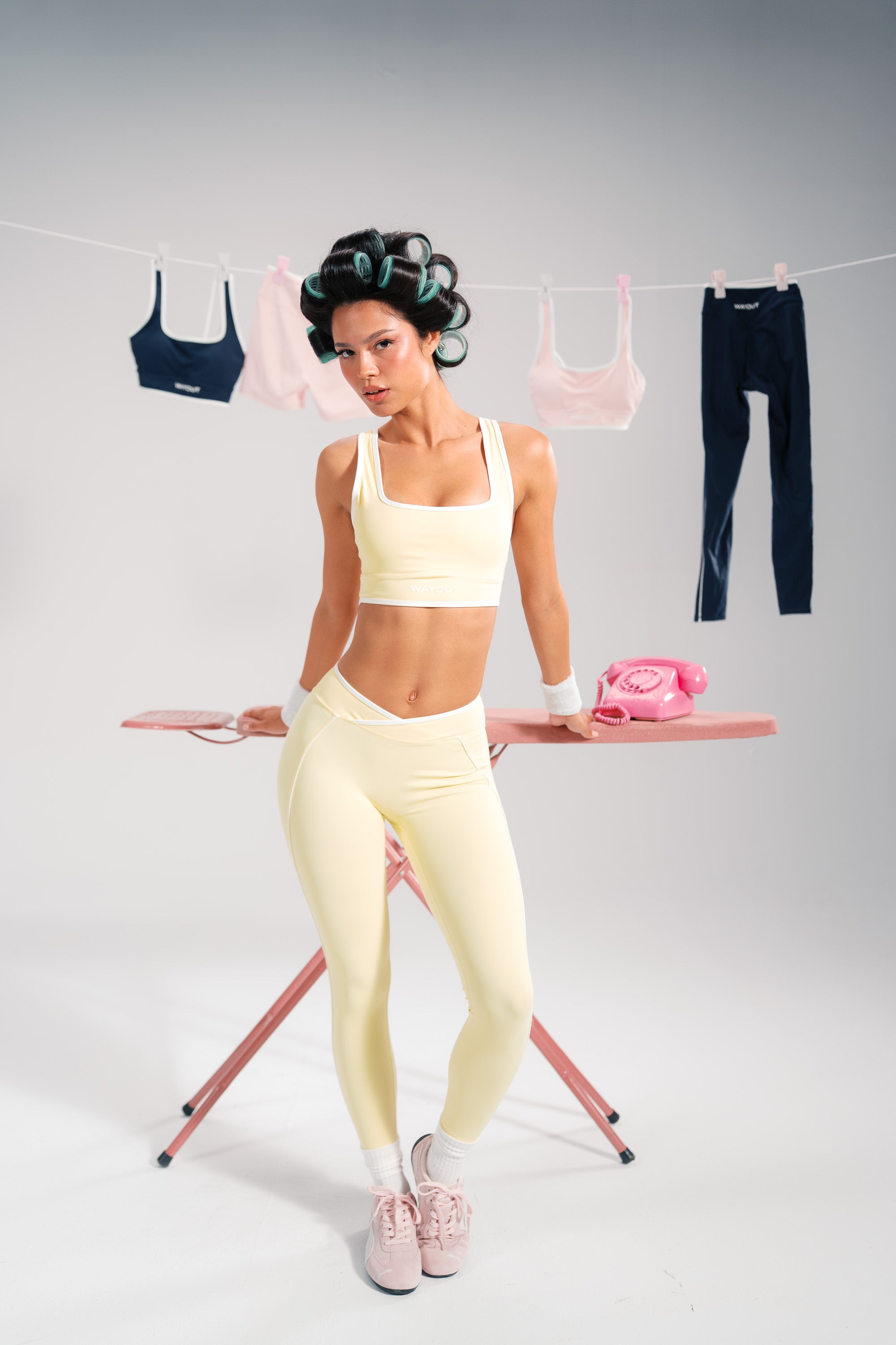 Outline Leggings
