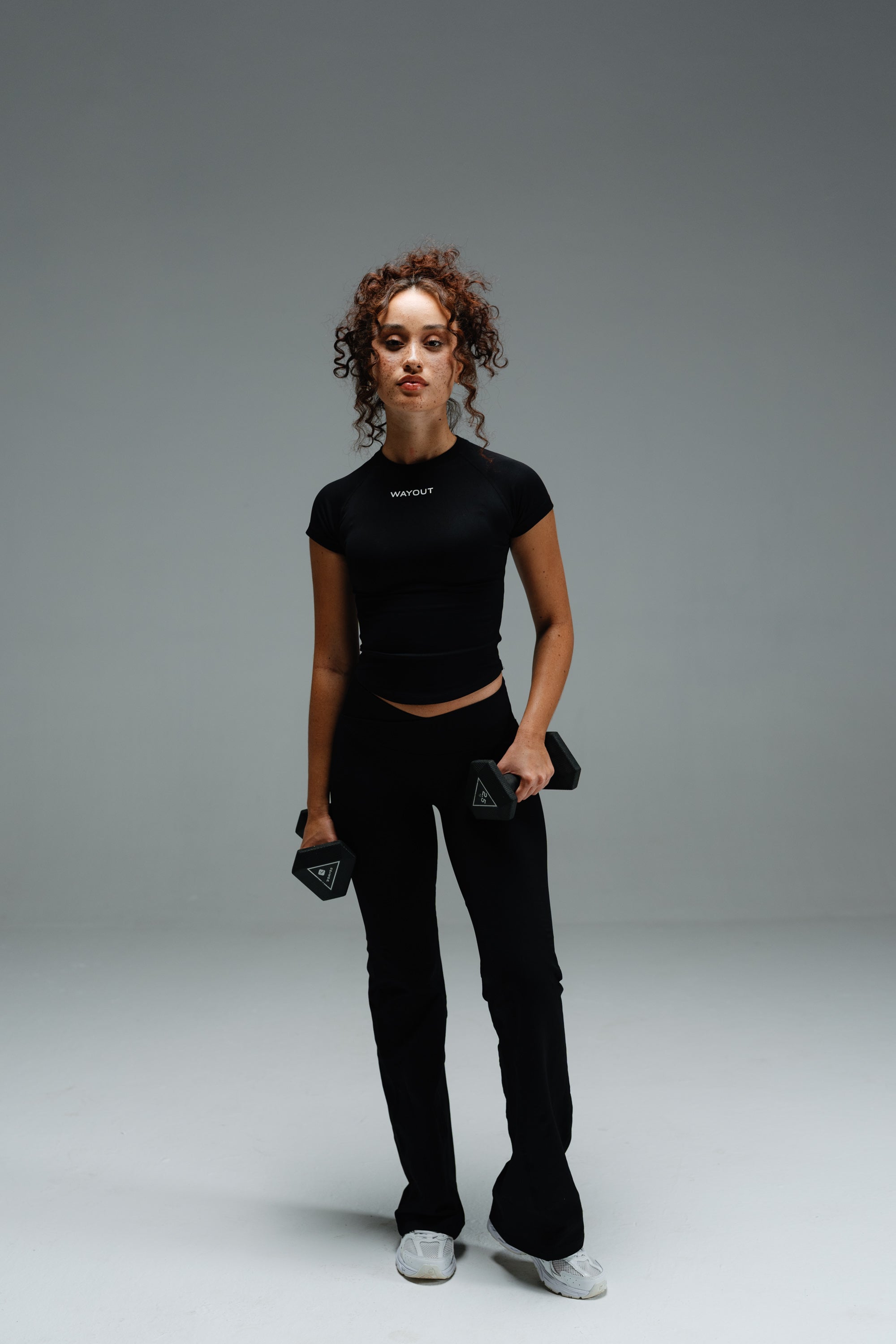 Sculpt Seamless Top & V Waist Flare Pants (Black Onyx)