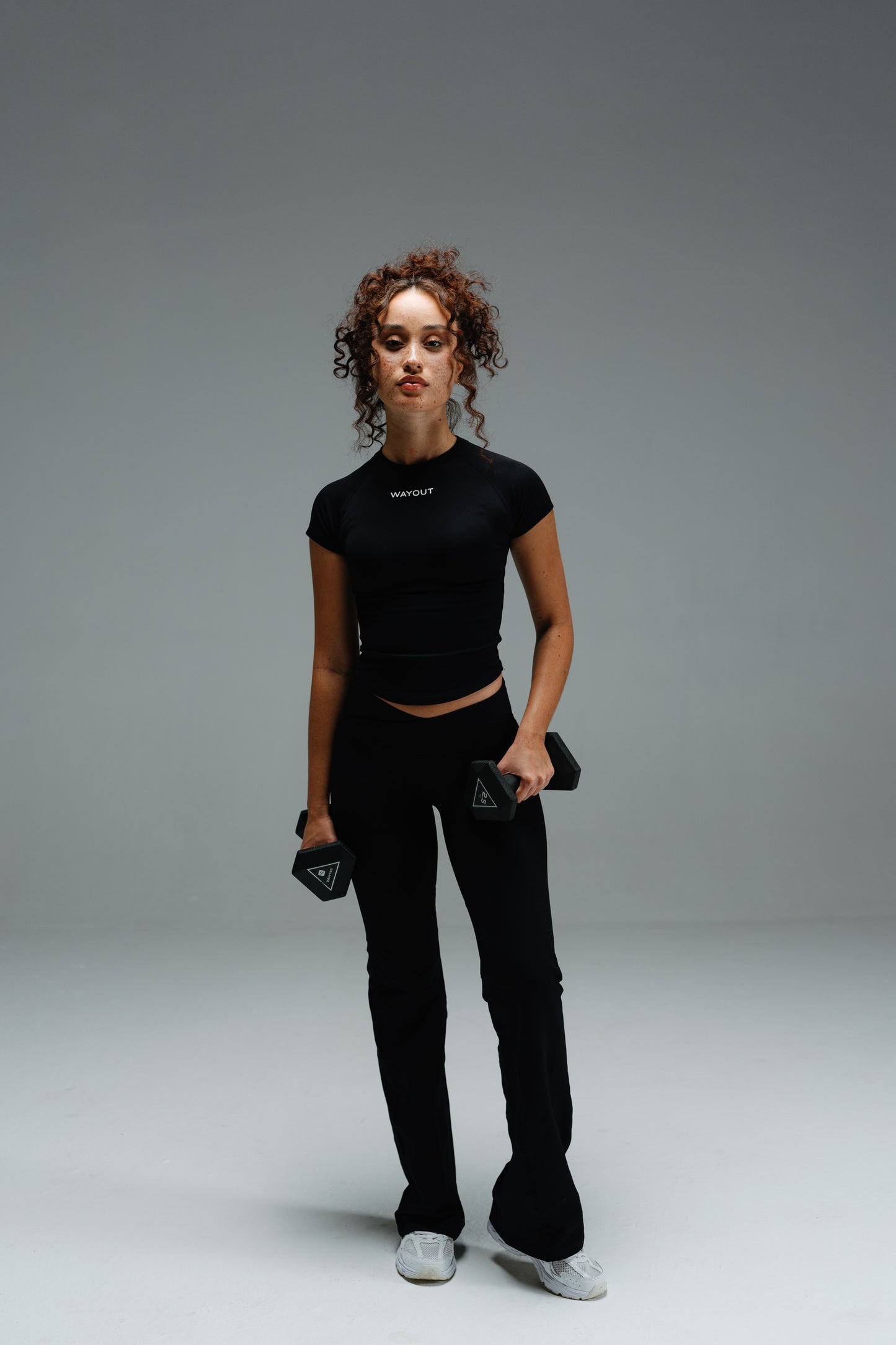 Sculpt Seamless Top & V Waist Flare Pants (Black Onyx)