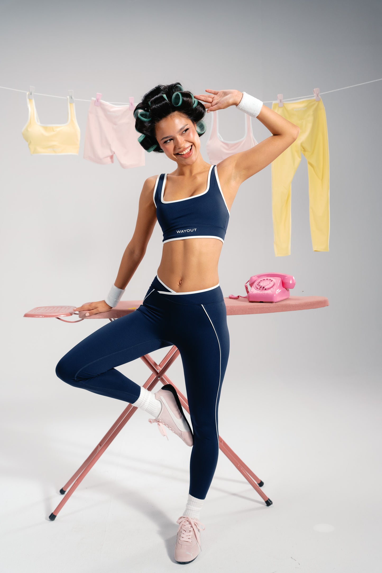 Outline Leggings