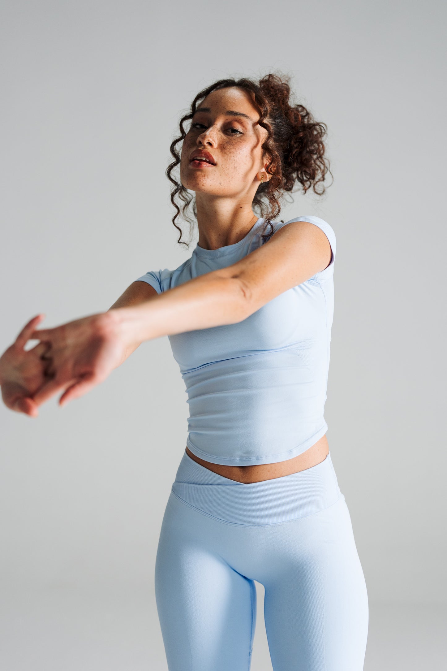 Sculpt Seamless Top & V Waist Flare Pants (Blue Haze)
