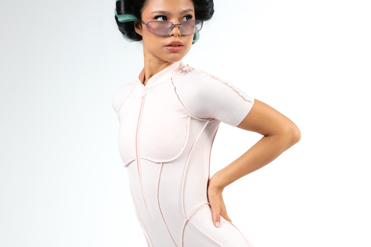 Outline Contour Suit