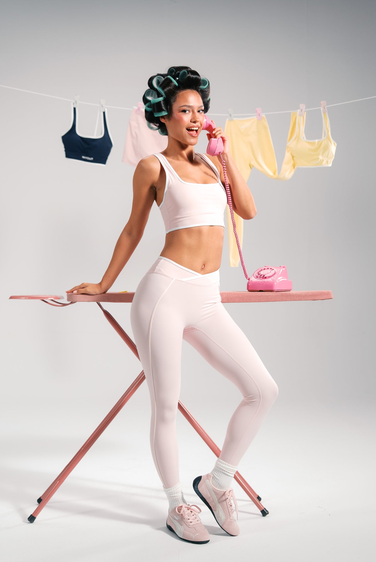 Outline Leggings
