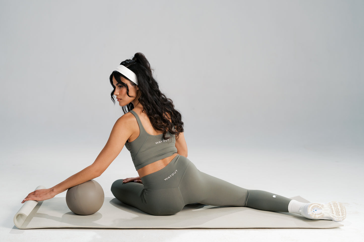 Corset-Form Top & Sculpt Mid-Rise Leggings (Savoury Sage)